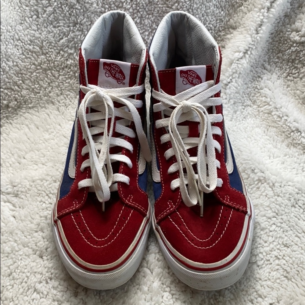 Vans Sk8 High Top Studded Stars Size: W9 M7.5